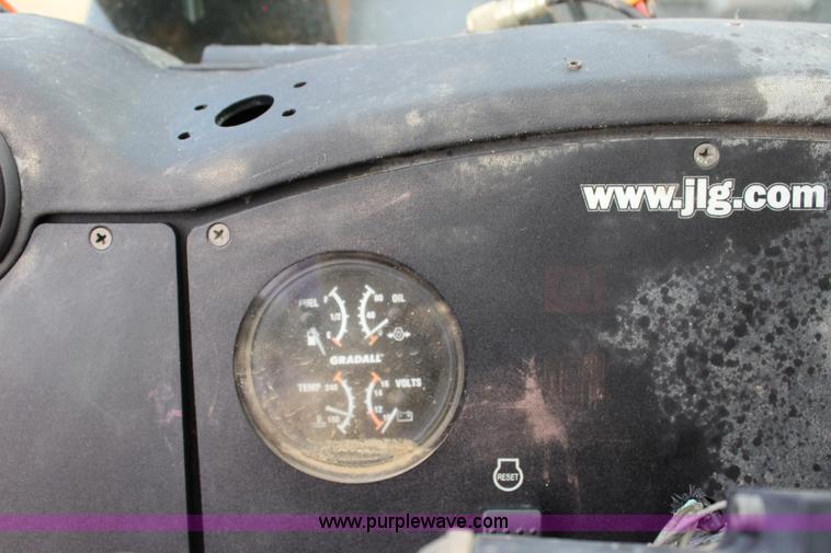 image for item J5895 2007 JLG G10-55A telehandler