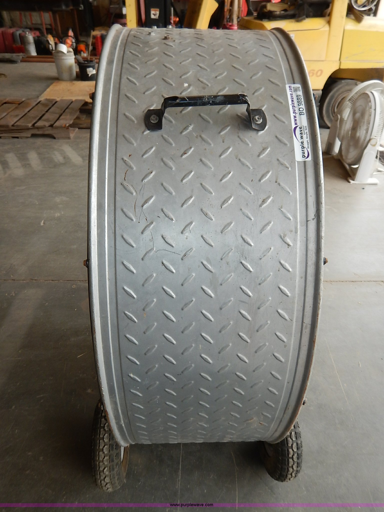 Big Country BCB42BDF breeze shop fan in Topeka, KS Item BO9889 sold