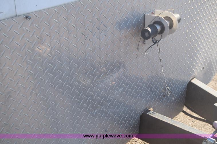 image for item L2517 2006 Pace SL820TA2 enclosed cargo trailer