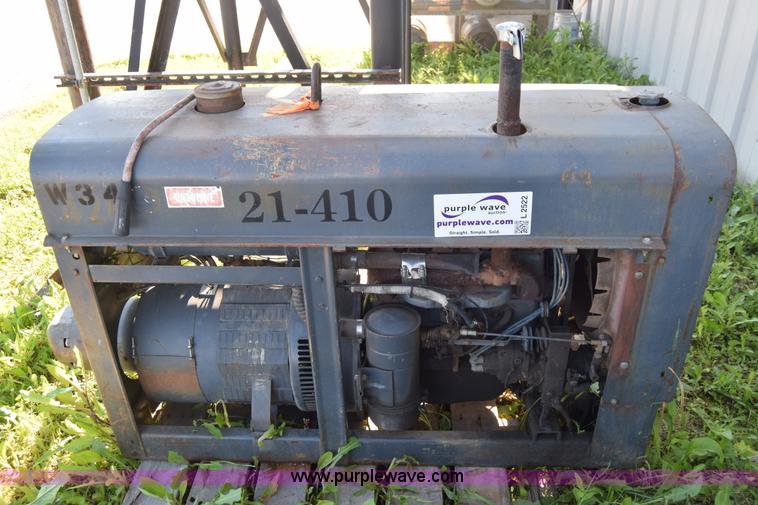 image for item L2522 Lincoln SA200 arc welder