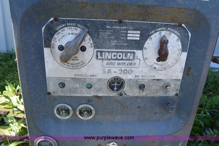 image for item L2522 Lincoln SA200 arc welder