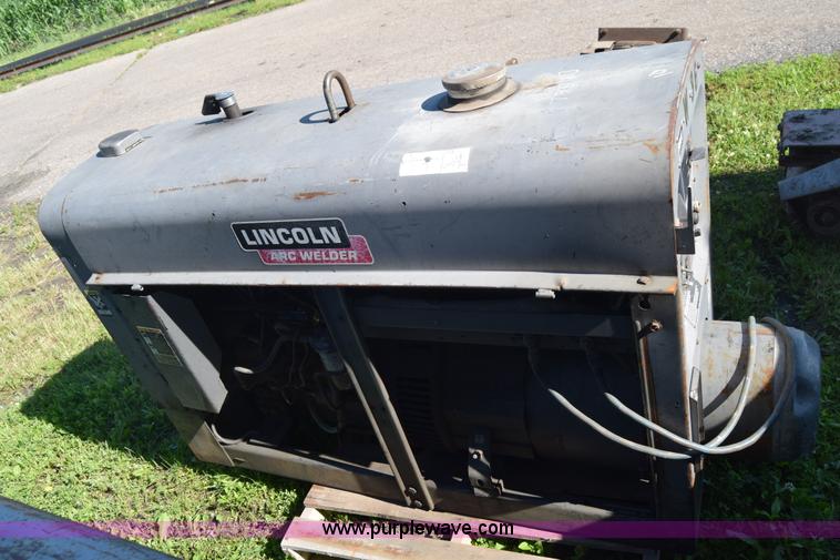 image for item L2524 Lincoln Classic IIID arc welder