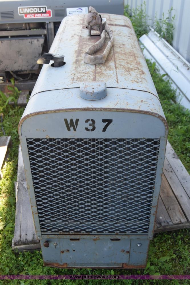 image for item L2525 Lincoln SA200 arc welder