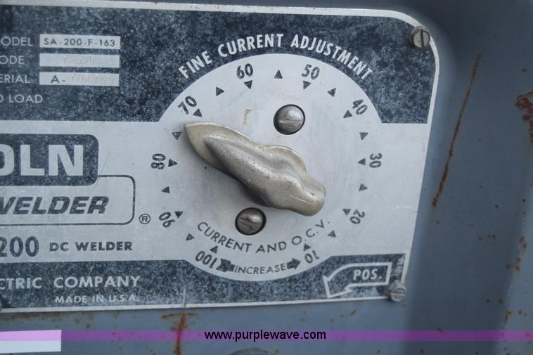 image for item L2525 Lincoln SA200 arc welder