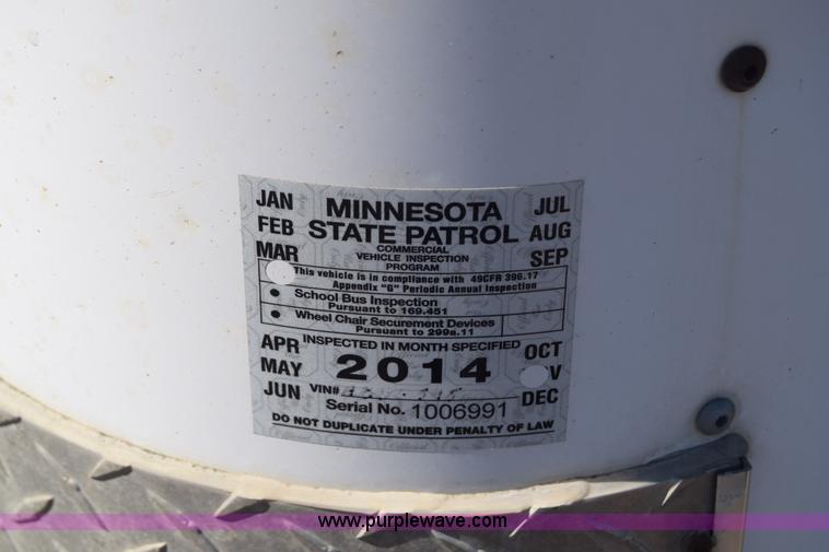 image for item L2527 2000 Haulmark K716BT-WT enclosed cargo trailer