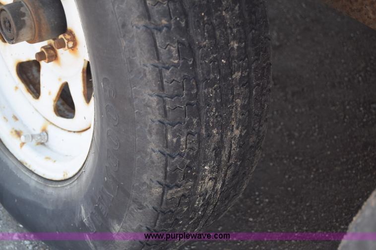 image for item L2527 2000 Haulmark K716BT-WT enclosed cargo trailer