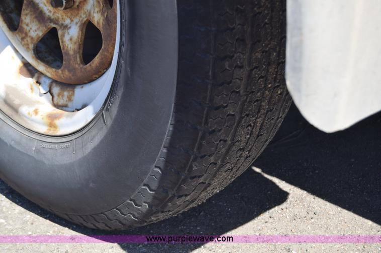 image for item L2527 2000 Haulmark K716BT-WT enclosed cargo trailer