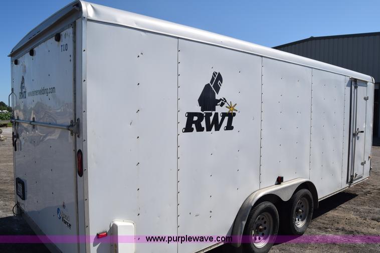image for item L2528 2008 Wells Cargo R58202 enclosed cargo trailer