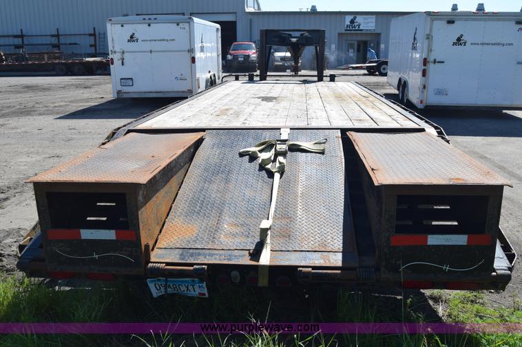 image for item L2529 2009 ABU equipment trailer
