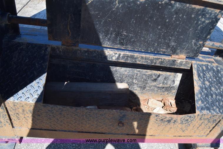 image for item L2529 2009 ABU equipment trailer