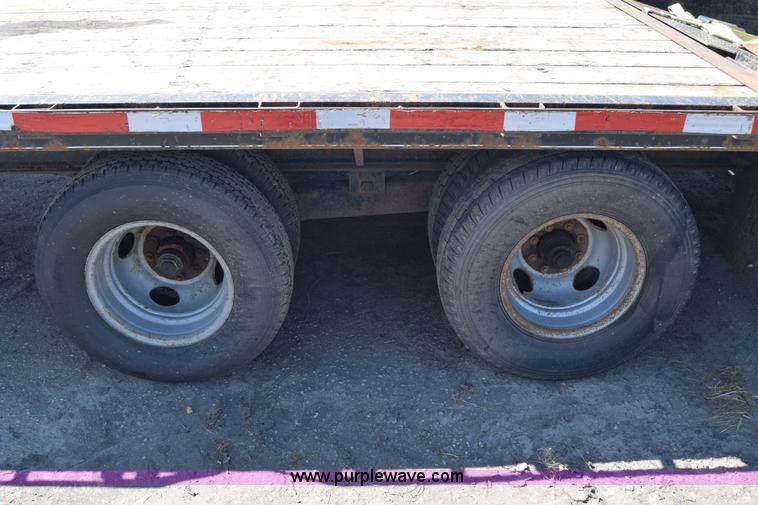 image for item L2529 2009 ABU equipment trailer
