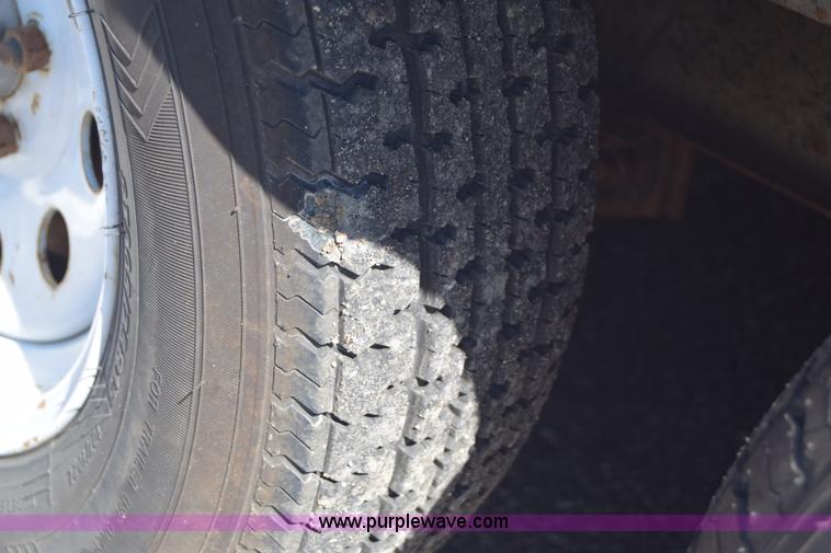 image for item L2530 2008 Pace RT8520TA2H enclosed cargo trailer