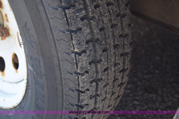 image for item L2530 2008 Pace RT8520TA2H enclosed cargo trailer