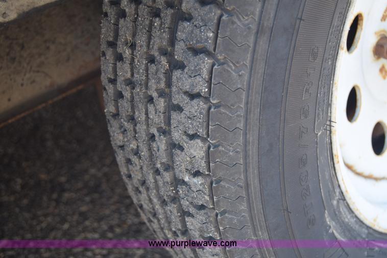 image for item L2530 2008 Pace RT8520TA2H enclosed cargo trailer