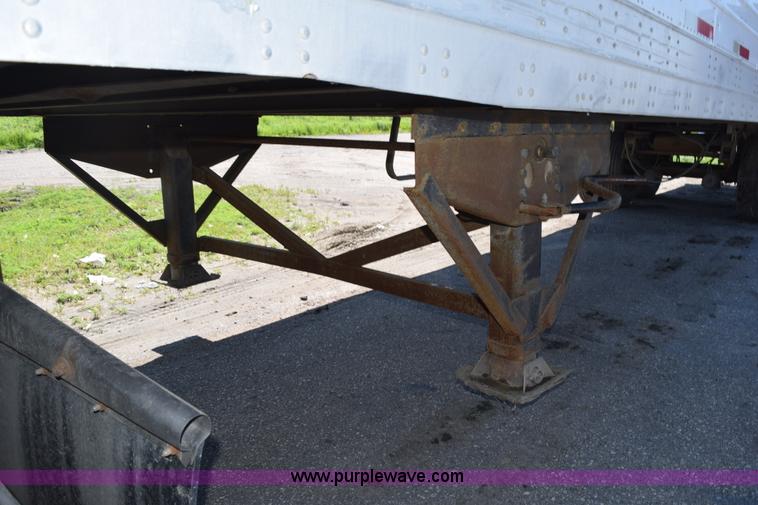 image for item L2538 1985 Great Dane dry van trailer