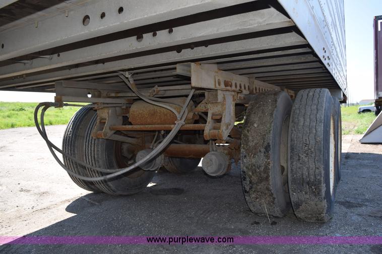 image for item L2538 1985 Great Dane dry van trailer