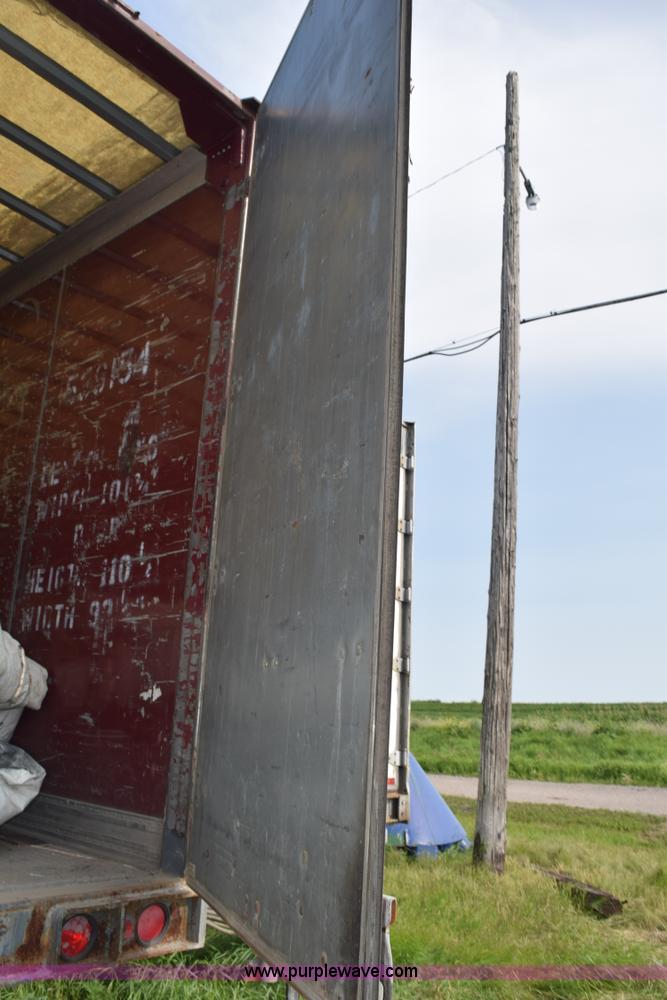 image for item L2539 1999 Great Dane dry van trailer