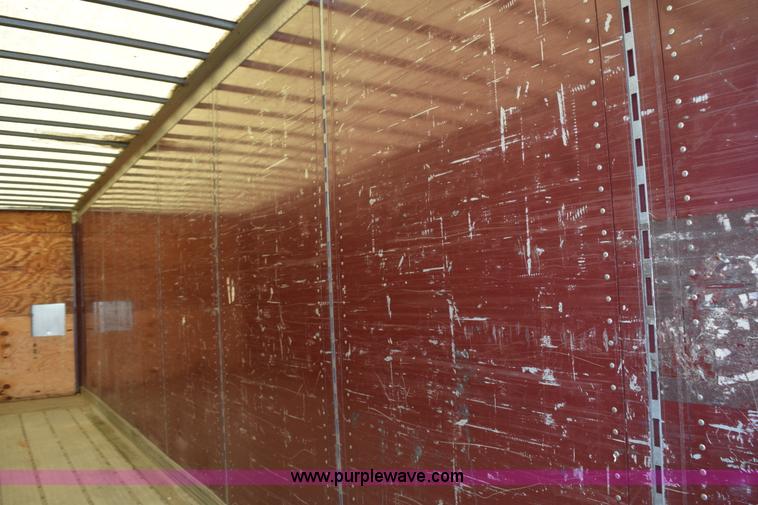 image for item L2539 1999 Great Dane dry van trailer