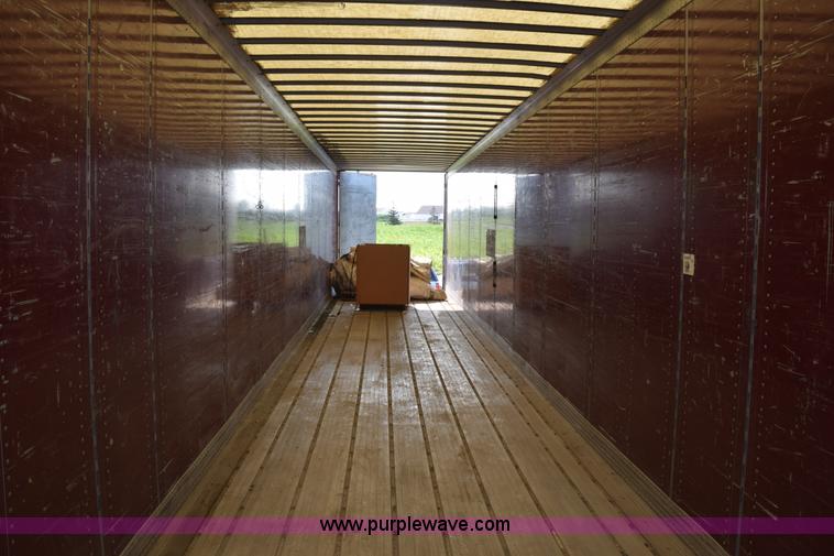 image for item L2539 1999 Great Dane dry van trailer