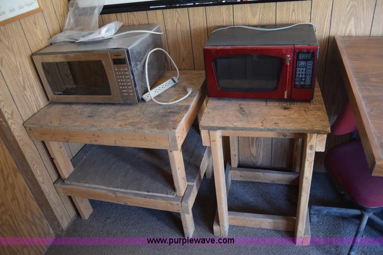 image for item L2549 1992 Technical Space office trailer