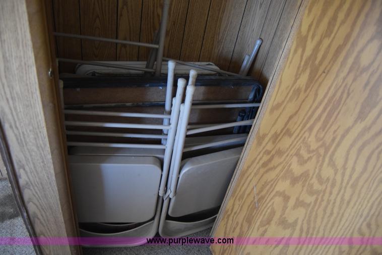 image for item L2549 1992 Technical Space office trailer