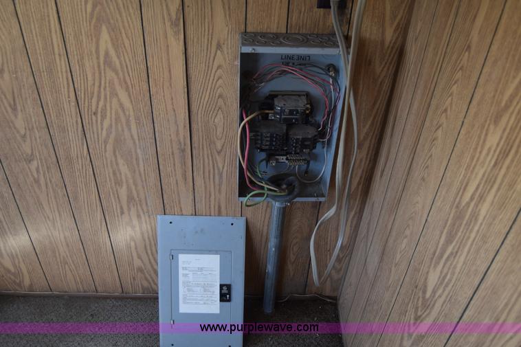 image for item L2549 1992 Technical Space office trailer