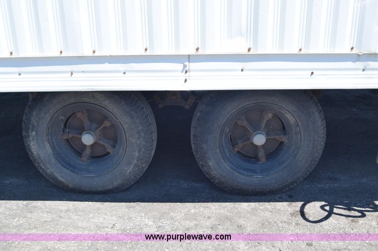 image for item L2549 1992 Technical Space office trailer