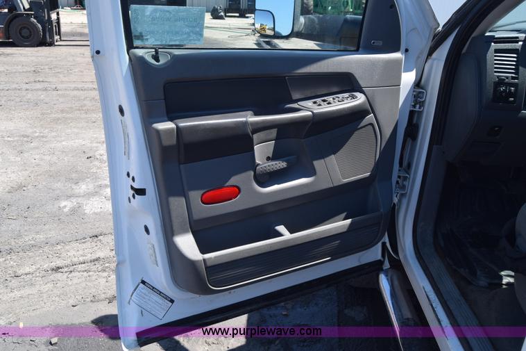 image for item L2553 2007 Dodge Ram 3500 Quad Cab pickup truck