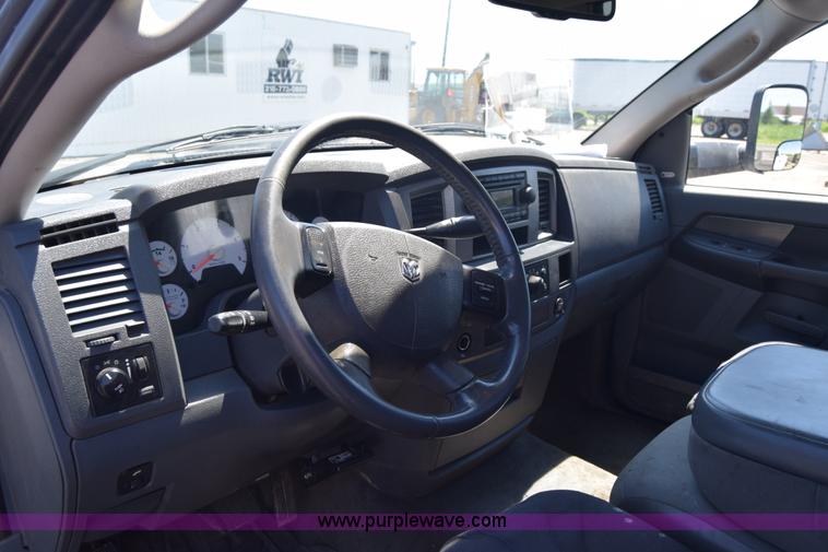 image for item L2553 2007 Dodge Ram 3500 Quad Cab pickup truck