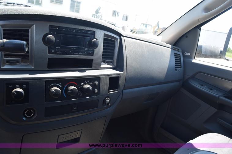 image for item L2553 2007 Dodge Ram 3500 Quad Cab pickup truck