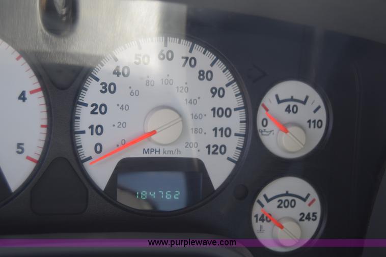 image for item L2553 2007 Dodge Ram 3500 Quad Cab pickup truck