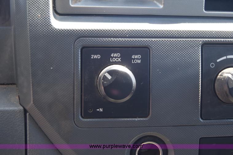 image for item L2553 2007 Dodge Ram 3500 Quad Cab pickup truck