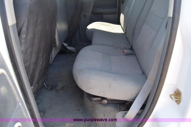 image for item L2553 2007 Dodge Ram 3500 Quad Cab pickup truck