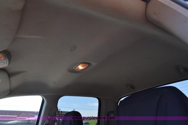 image for item L2553 2007 Dodge Ram 3500 Quad Cab pickup truck