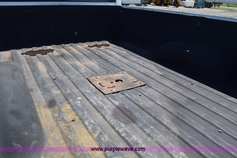 image for item L2553 2007 Dodge Ram 3500 Quad Cab pickup truck