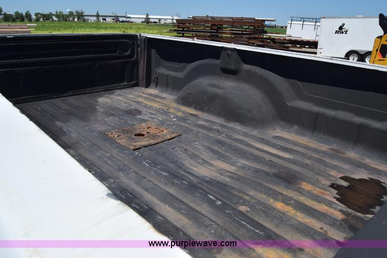 image for item L2553 2007 Dodge Ram 3500 Quad Cab pickup truck