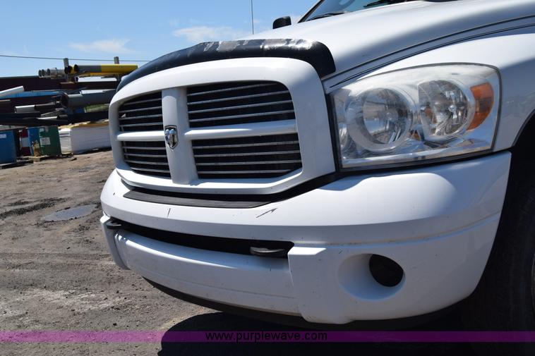 image for item L2553 2007 Dodge Ram 3500 Quad Cab pickup truck