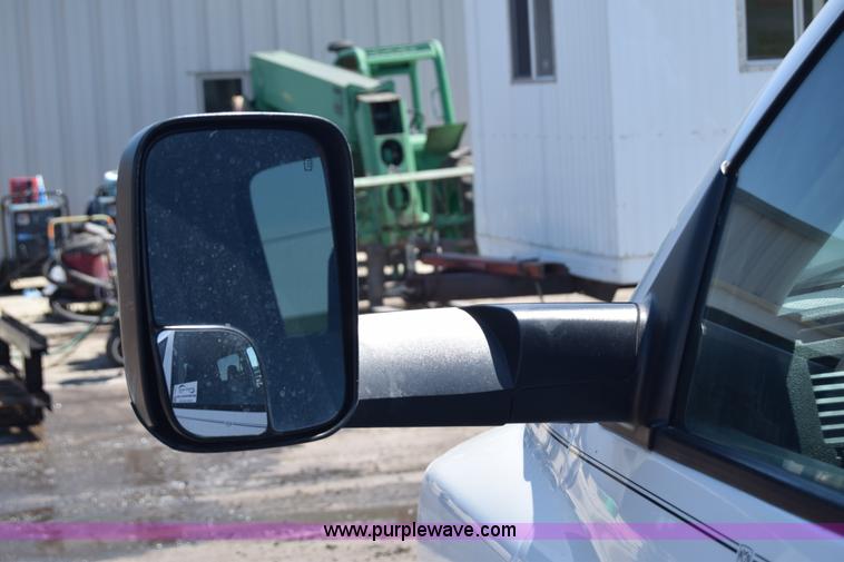 image for item L2553 2007 Dodge Ram 3500 Quad Cab pickup truck