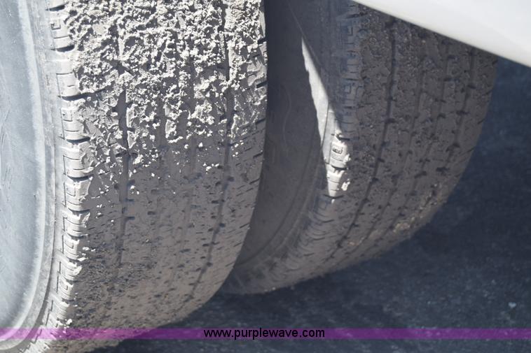 image for item L2553 2007 Dodge Ram 3500 Quad Cab pickup truck