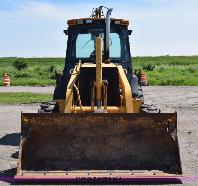 image for item L2565 1997 John Deere 310SE backhoe