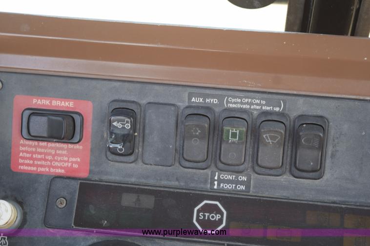 image for item L2565 1997 John Deere 310SE backhoe