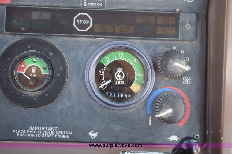 image for item L2565 1997 John Deere 310SE backhoe