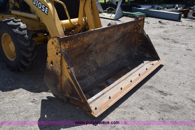 image for item L2565 1997 John Deere 310SE backhoe