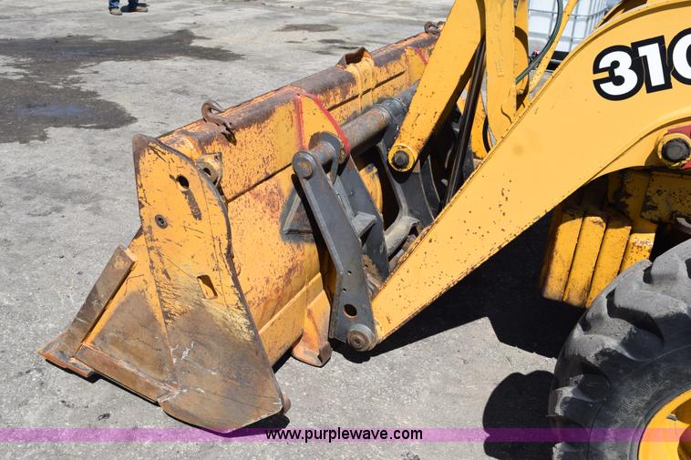 image for item L2565 1997 John Deere 310SE backhoe