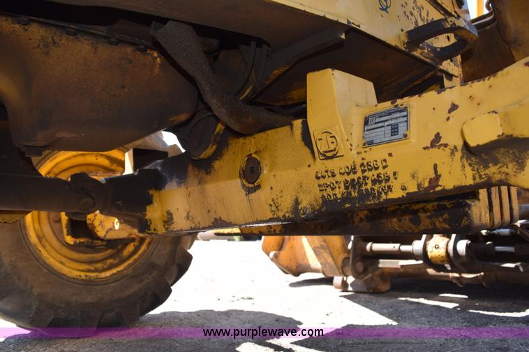 image for item L2565 1997 John Deere 310SE backhoe