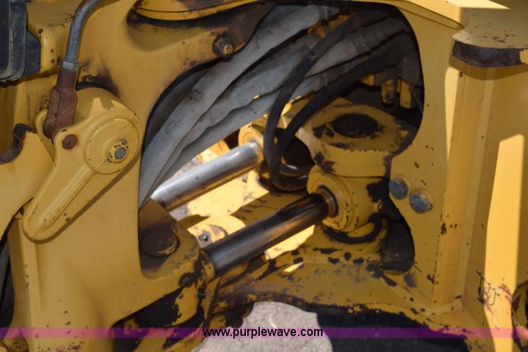 image for item L2565 1997 John Deere 310SE backhoe