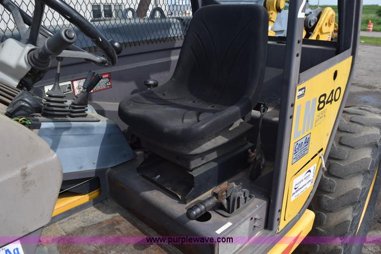 image for item L2568 1999 New Holland LM840 telehandler