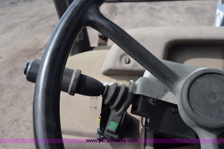 image for item L2568 1999 New Holland LM840 telehandler