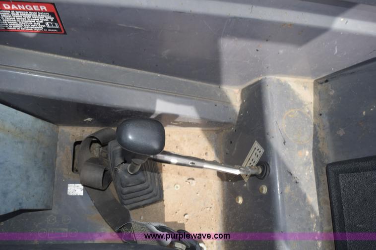 image for item L2568 1999 New Holland LM840 telehandler