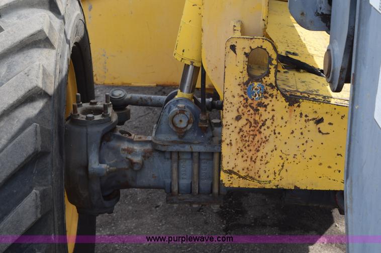 image for item L2568 1999 New Holland LM840 telehandler